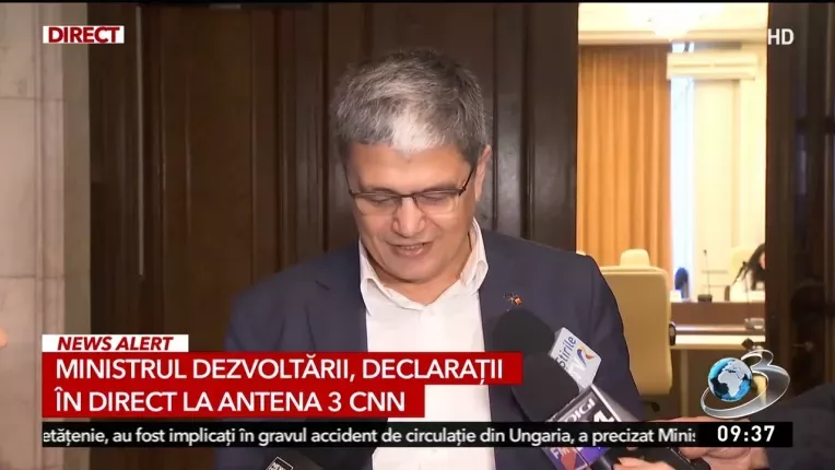 De ce intarzie voucherele educationale pentru elevi. Explicatiile ministrului Bolos