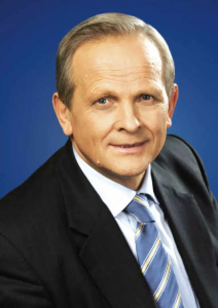 Prim-vicepresedintele Theodor Stolojan spune ca reducerile salariale ar putea fi de 16 - 18%